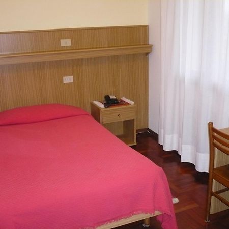 Hotel Ristorante Dotto Varago Экстерьер фото