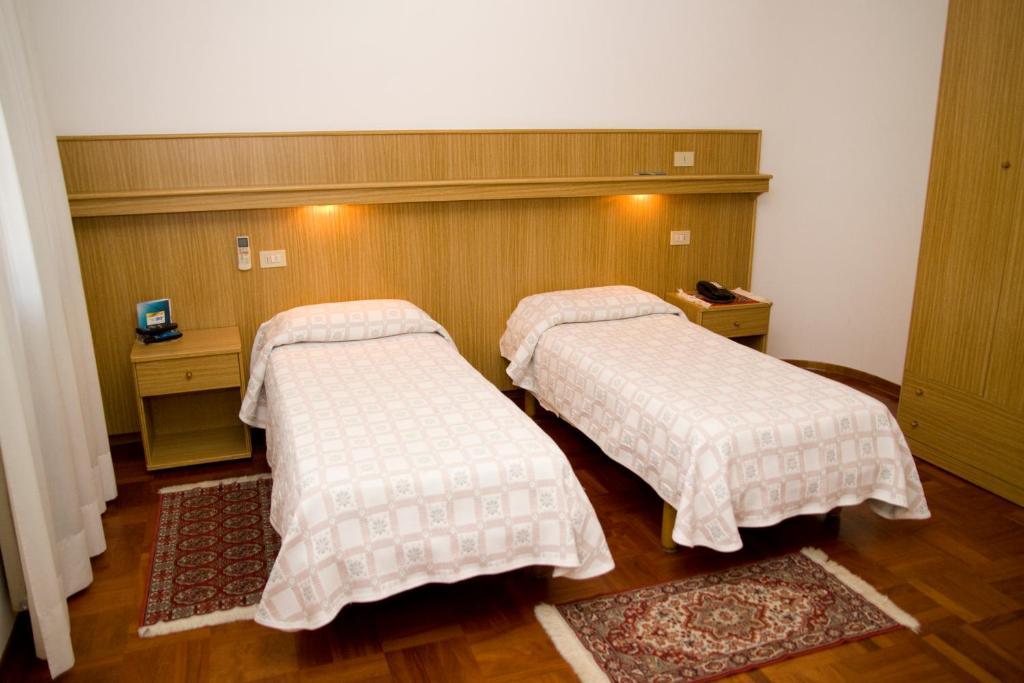 Hotel Ristorante Dotto Varago Экстерьер фото