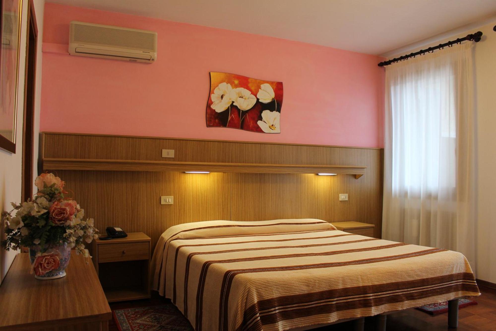 Hotel Ristorante Dotto Varago Номер фото