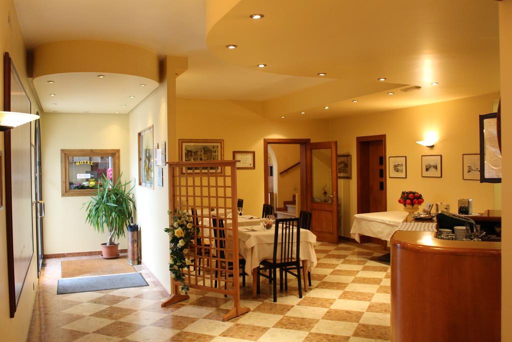 Hotel Ristorante Dotto Varago Экстерьер фото
